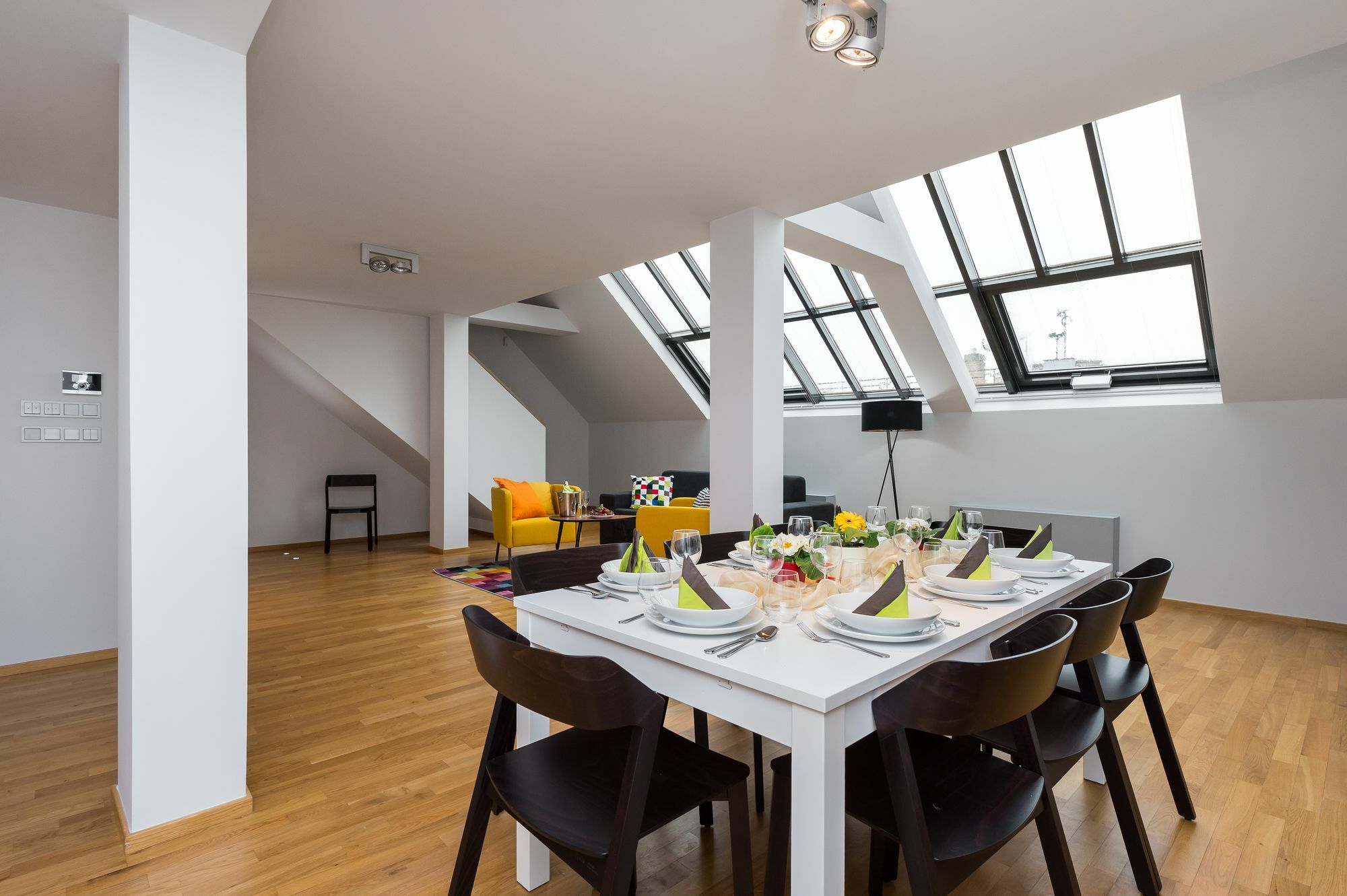 Empirent Rose Apartments Praha Bagian luar foto